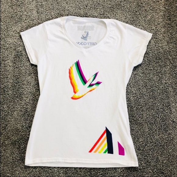 Andy Warhol Pop Art Grey Goose Vodka Fitted T-shirt size Small - Picture 2 of 7